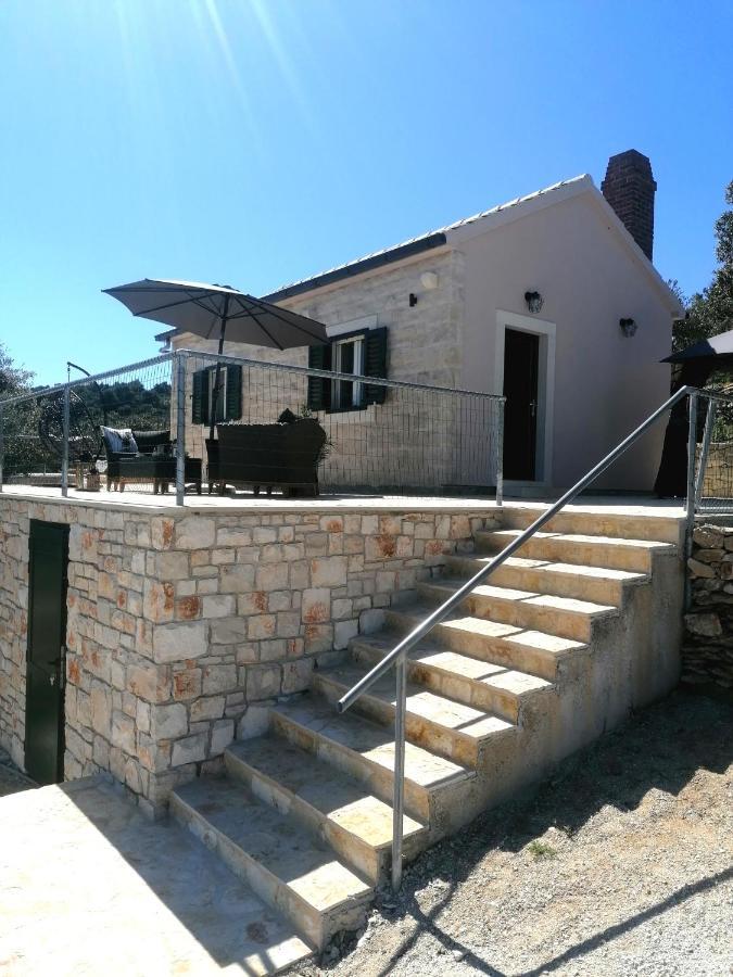 Secluded Holiday Home Heritage Postira Buitenkant foto